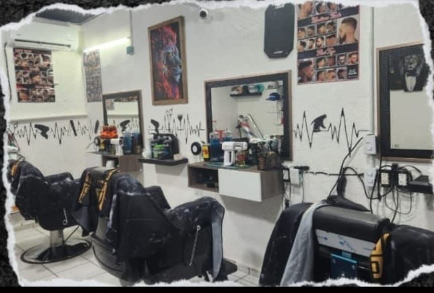 Interior Barbershop Legan